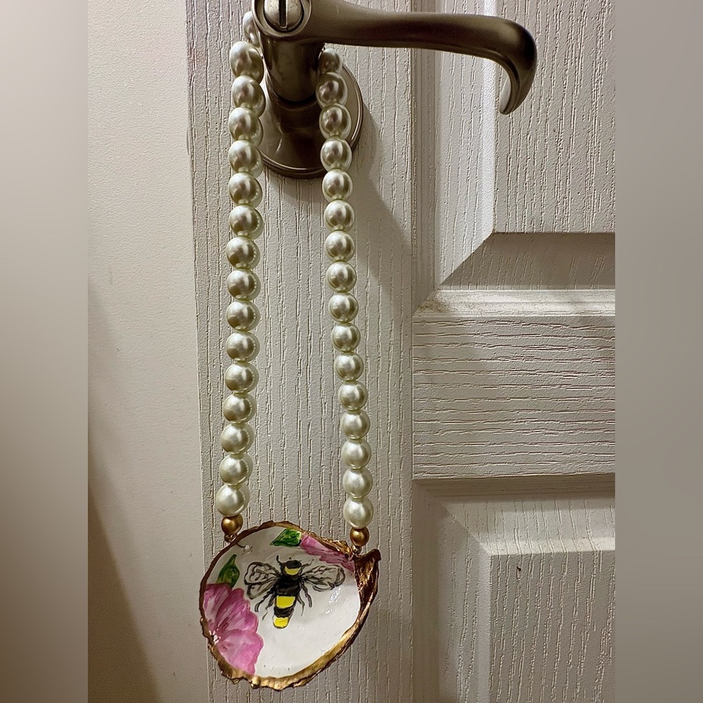 Handcrafted Pearl Necklace with hand painted shell Bee Pendant